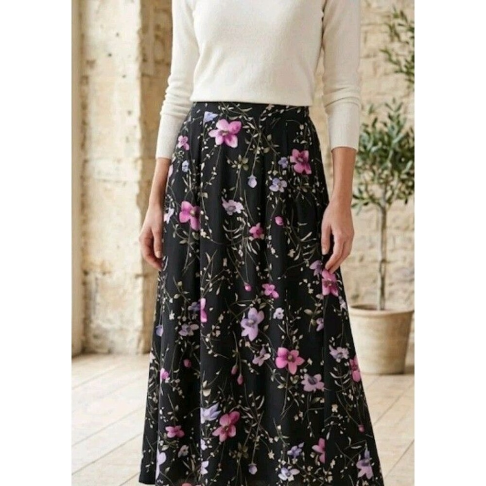 Bentley Skirt Midi Size M W24 Black Floral Pullon  Stretch Waist Rayon Pockets
